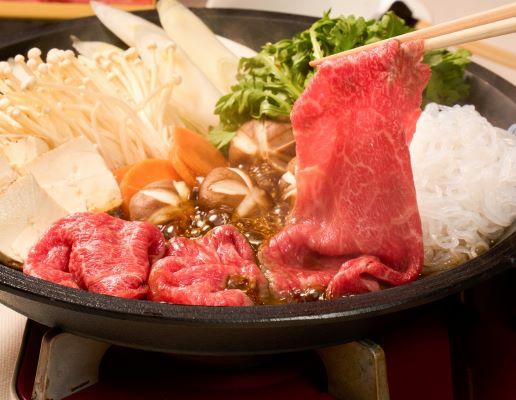 極上の牛肉で愉しむ本格すき焼き